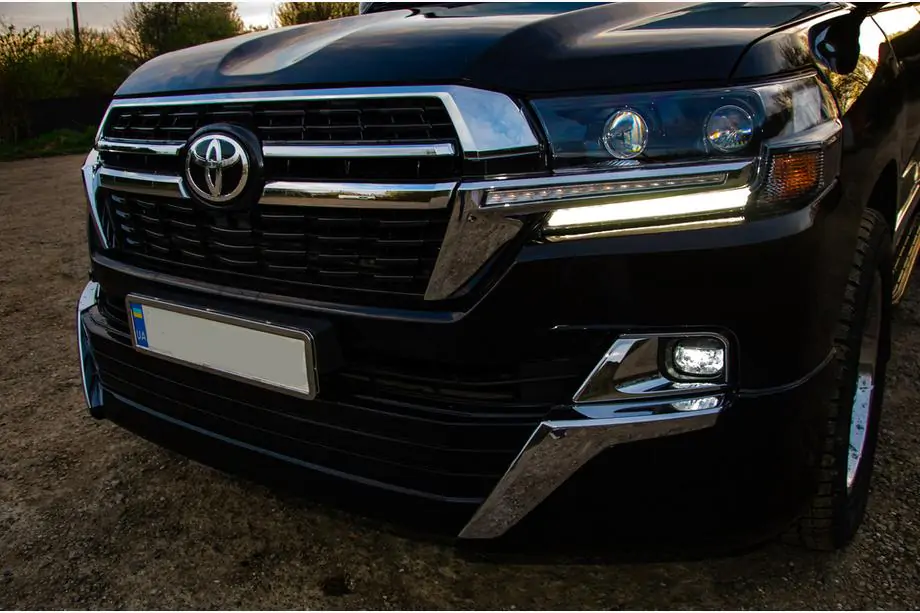 Toyota Land Cruiser 200 2007–2021 Bodykit set 2016-2021 (Executive 2021) Foto 12