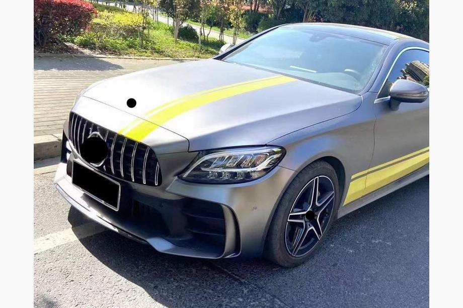 Mercedes C-klasse W205 2014–2021 Bodykit set met volledige achterbumper (Black Mamba C63GT-design) Foto 7
