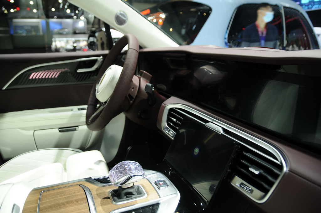 Hongqi E-HS9: elektrische Chinese tegenhanger van Rolls-Royce Cullinan