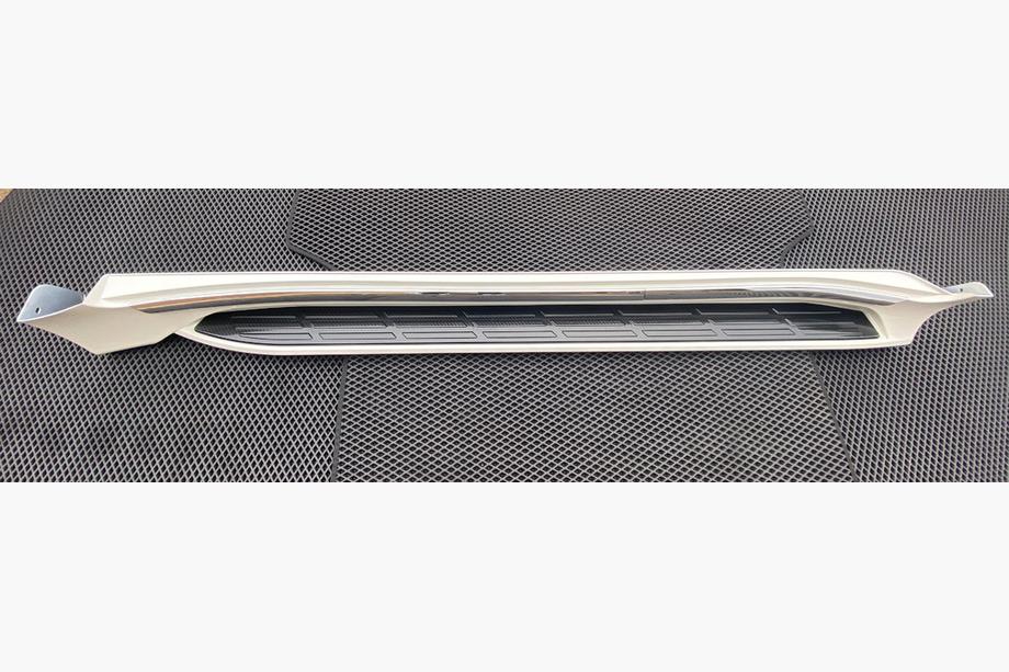 Toyota Land Cruiser 200 2007–2021 Sidebars Exlusive (design 2021) Witte kleur Foto 4