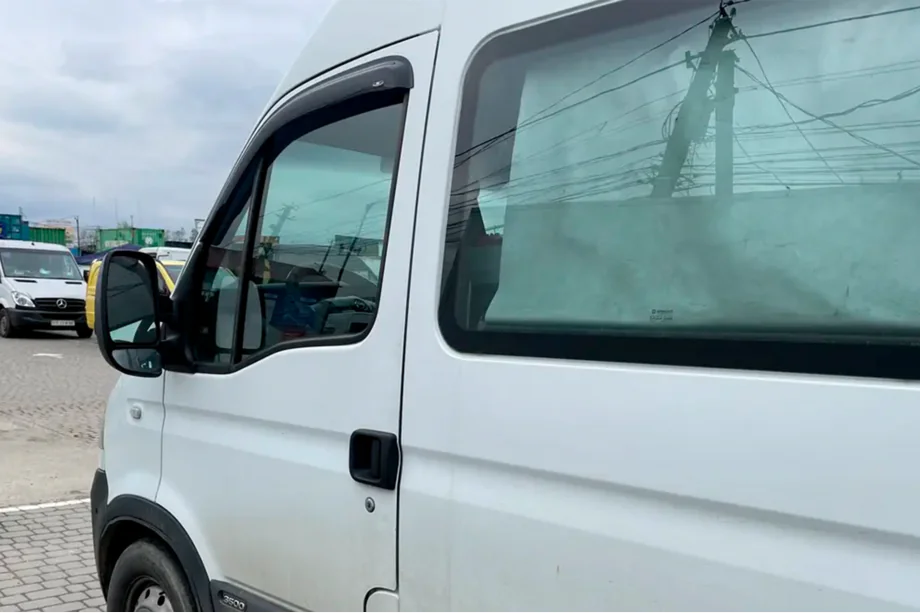 Iveco Daily 2006–2014 Raamwindschermen (2 st., HIC) Foto 3