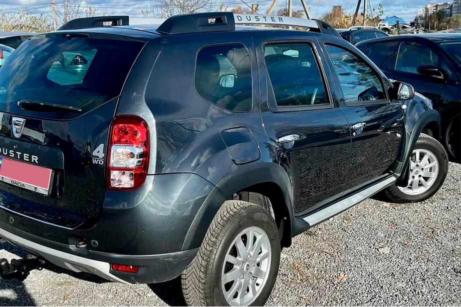 Dacia Duster 2008–2018 Gladde wielkastverbreders (8 stuks, kunststof) EuroCap - Turkije Foto 2