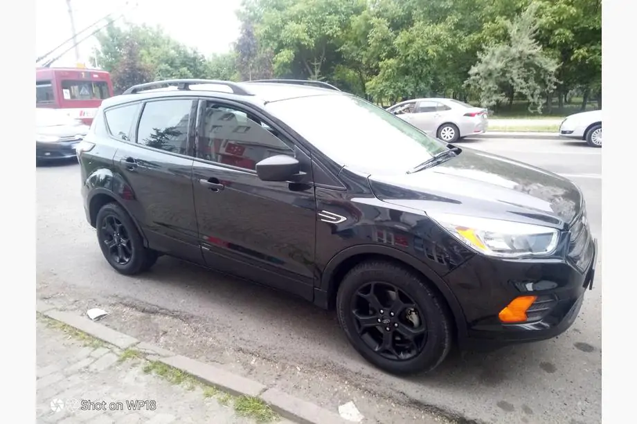 Ford Kuga/Escape 2013–2019 Turkse dakrails zwart (2 stuks) Image
