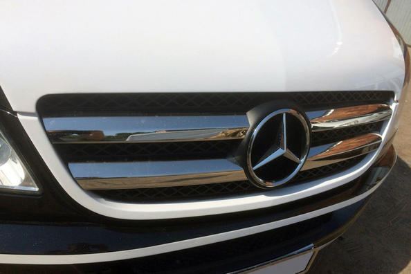 Tuning van het radiateurrooster voor Mercedes Sprinter