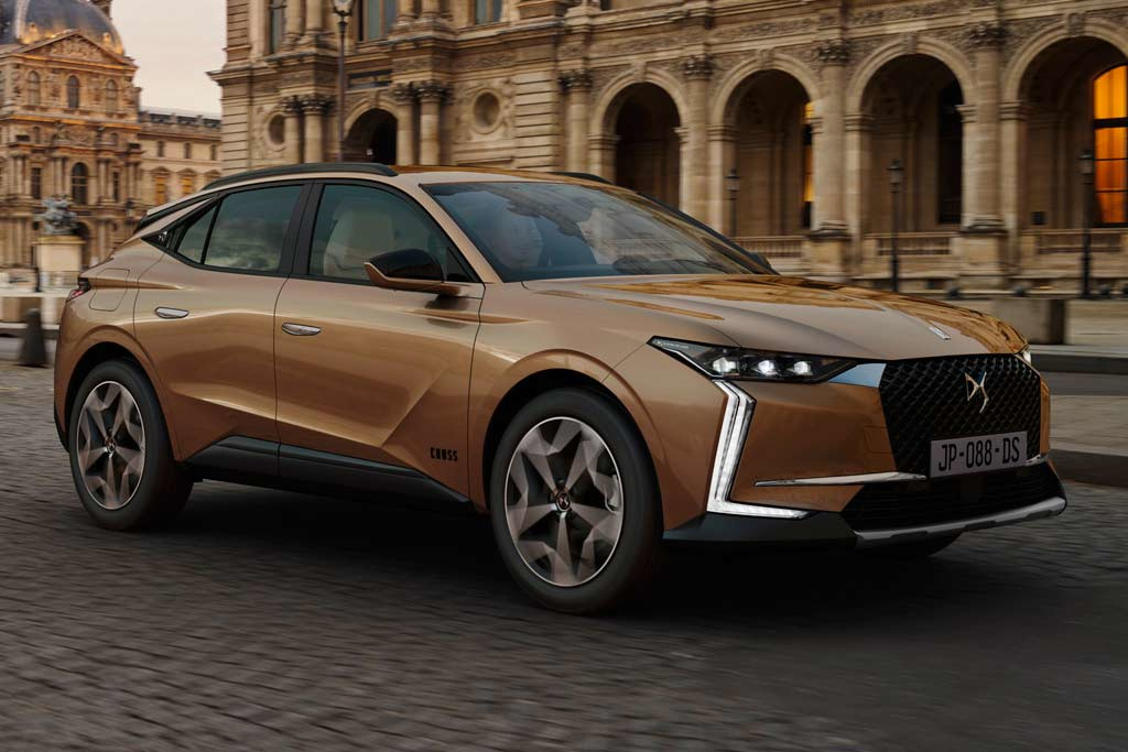 Premium hatchback DS 4: nieuwe generatie voorgesteld