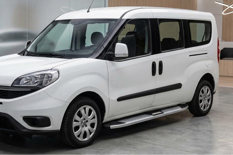 Opel Combo 2012–2018 Mevsim Grey side steps (2 stuks, aluminium) Image