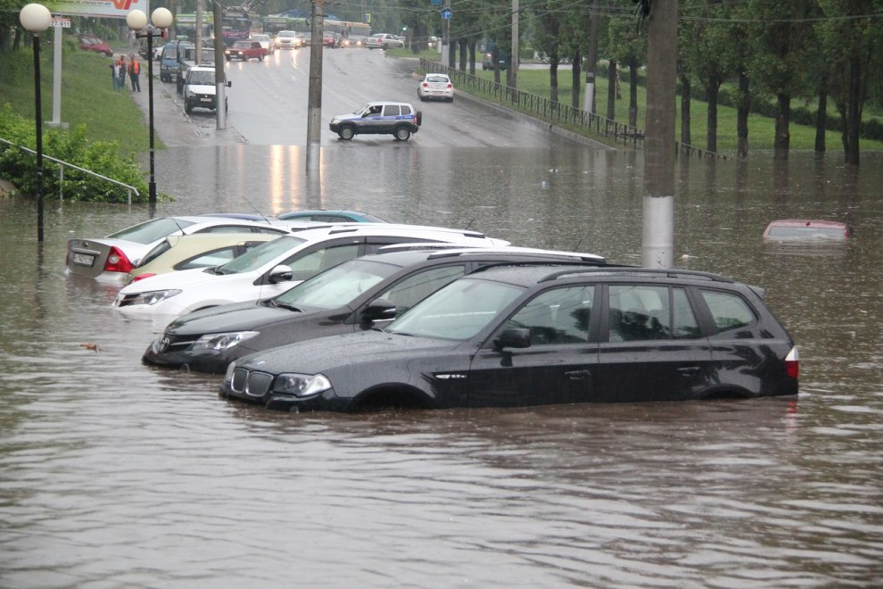 Zo herken je een waterschadeauto