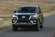 Review van de vernieuwde Toyota Fortuner SUV foto 1