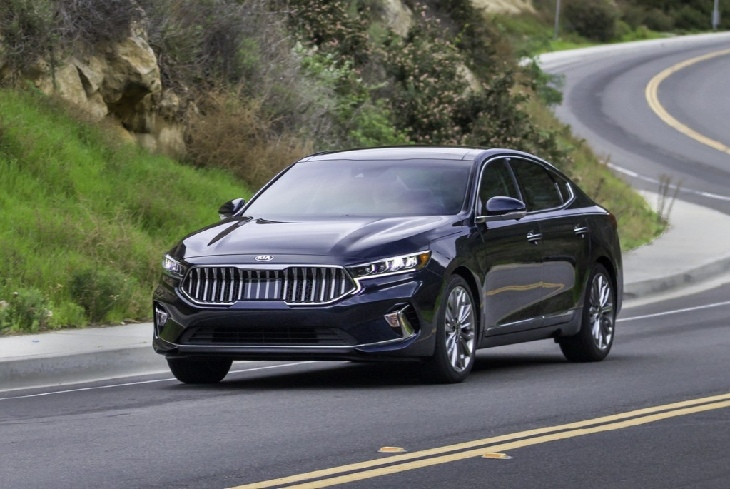 Review van de vernieuwde KIA Cadenza sedan