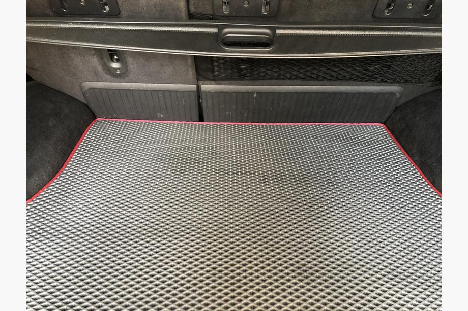 Jeep Grand Cherokee WJ 1999–2004 Kofferbakmat (EVA, zwart) Foto 3