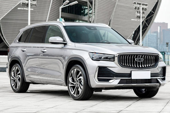 Presentatie van de vlaggenschip-crossover Geely Xingyue L gehouden