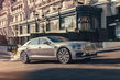 Review van de luxe vierwielaangedreven sedan Bentley Flying Spur foto 2
