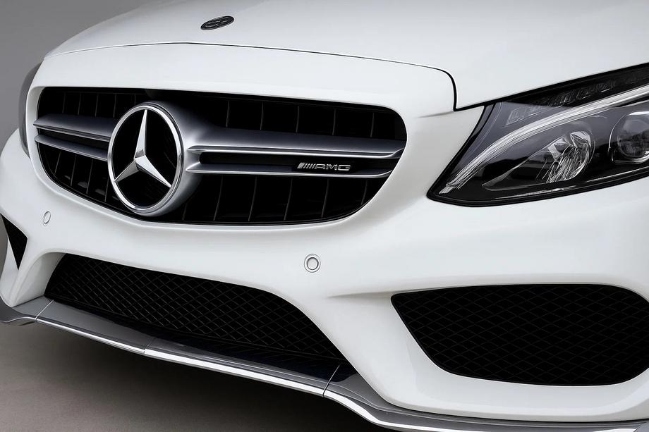 Mercedes C-klasse W205 2014–2021 Voorgrille in C63-design (voor Avantgarde/AMG-Line/C43 AMG) Image