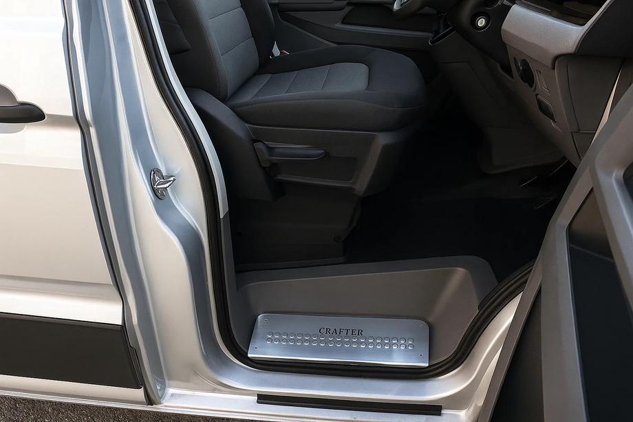 Volkswagen Crafter 2006–2016 Interieur dorpellijsten (Carmos V1) 3 stuks, Carmos - Turks roestvrij staal Image