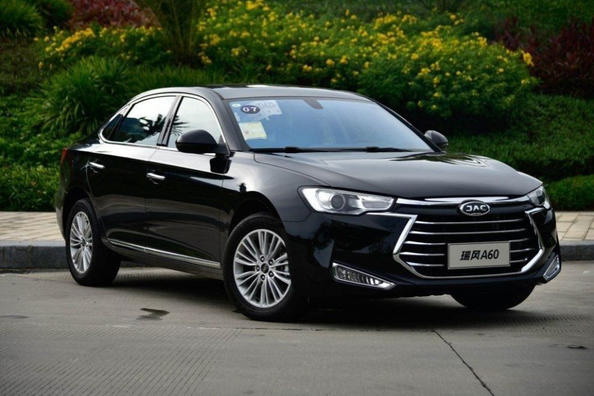 Review van de middelgrote sedan JAC A60