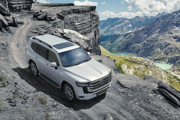 Review van de zevende generatie Toyota Land Cruiser 300 Foto 4