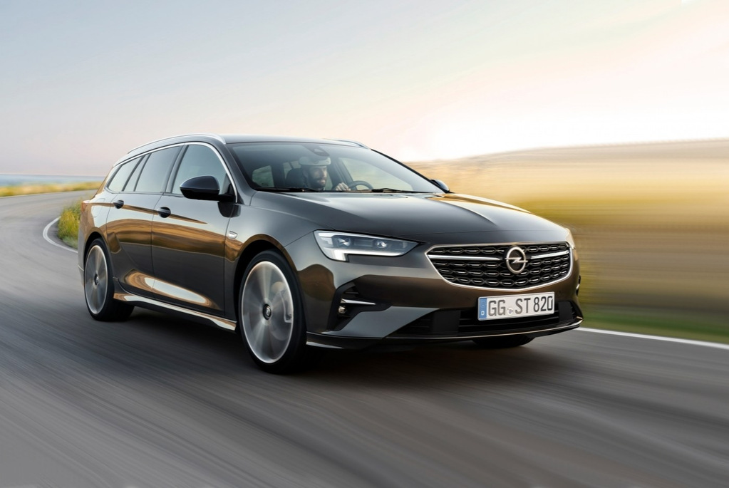 Review van de vernieuwde Opel Insignia Sports Tourer stationwagon