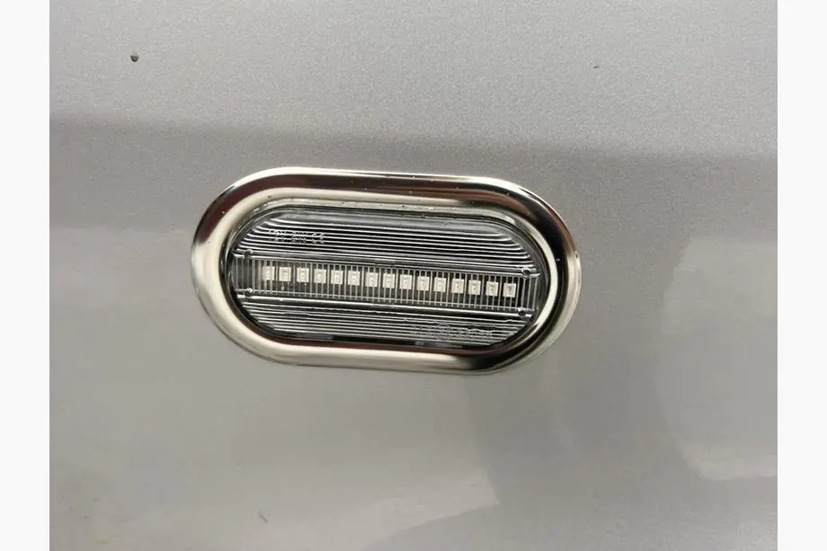 Volkswagen Caddy 2010–2015 Chromen knipperlichtkappen OmsaLine (2 stuks, RVS) Foto 1