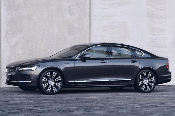 Gefacelifte Volvo S90 sedan