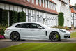 Review van de vierwielaangedreven Porsche Panamera Sport Turismo foto 1