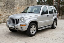 Jeep Cherokee/Liberty 2002–2007 Side steps Maydos V2 (2 stuks, aluminium) foto 1