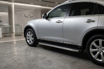 Infiniti FX 2003–2008 BlackLine side steps (2 stuks, aluminium) foto 1