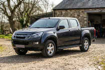 Isuzu D-Max 2011–2019 Allmond Black side steps (2 st., aluminium) foto 1