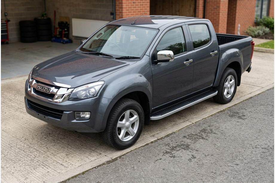 Isuzu D-Max 2011–2019 Side steps Tayga Grey (2 stuks, aluminium) Image