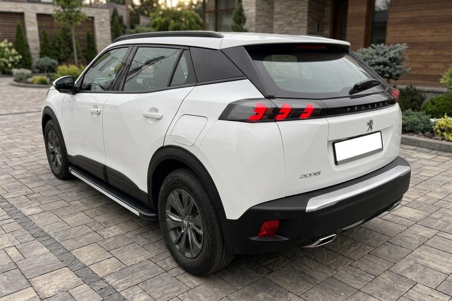 Peugeot 2008 2019– Maya V1 zijtreden (2 stuks, aluminium) Image