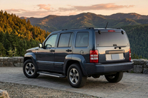 Jeep Cherokee/Liberty 2007–2013 RedLine side steps (2 st., aluminium) foto 1