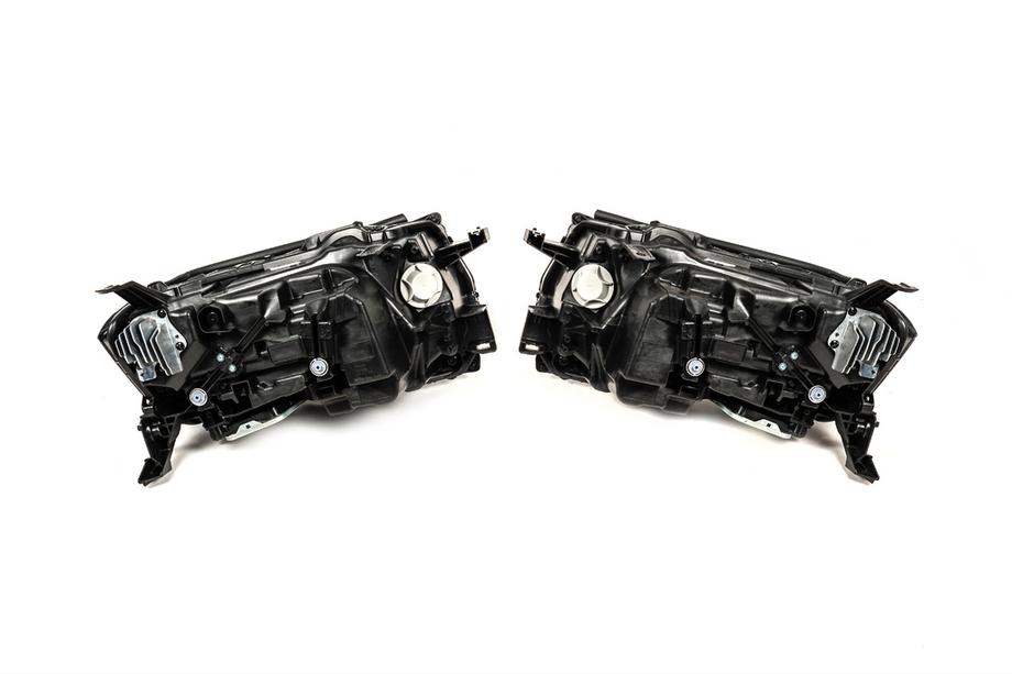 Toyota Land Cruiser 200 2007–2021 Restylingkit voor LC 300 High-Line (V1) Foto 8