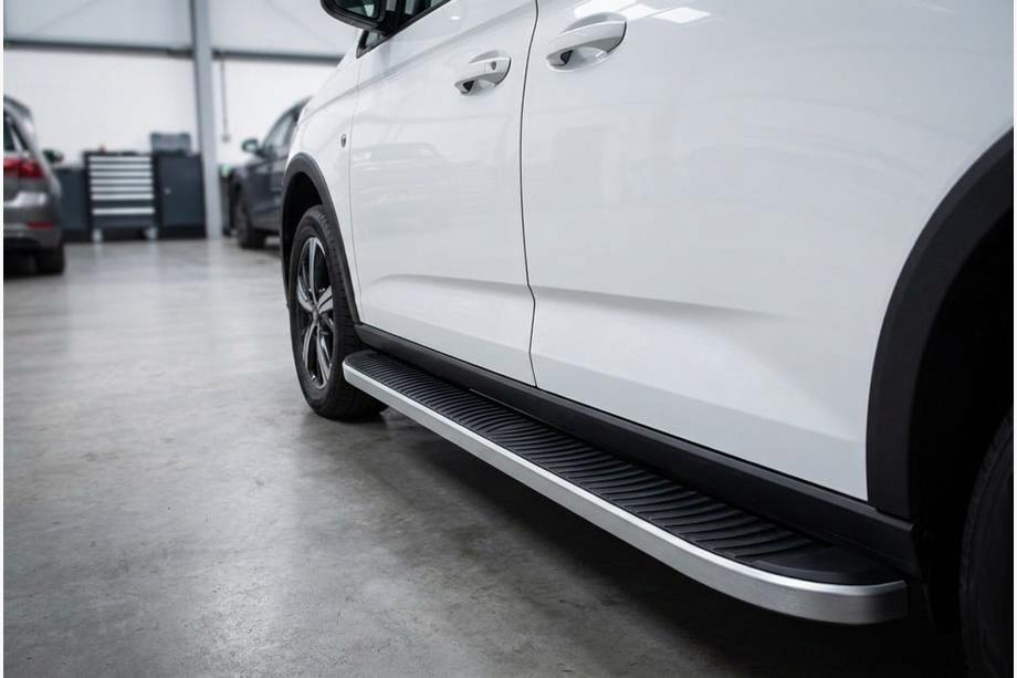 Volkswagen Caddy 2020– Side steps Tayga Grey (2 stuks, aluminium) Image