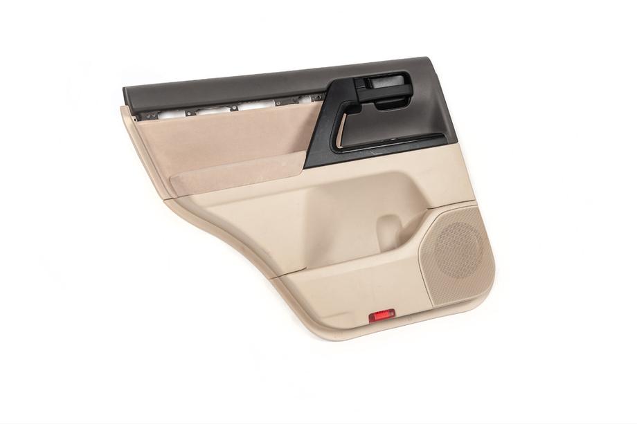 Toyota Land Cruiser 200 2007–2021 Deurbekleding zonder houten inzet (1 st) Foto 2