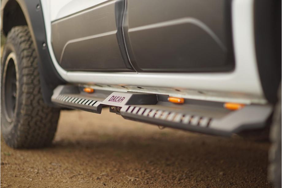 Volkswagen Amarok 2010–2022 Sidebars Dakar V2 met LED (2 stuks, metaal) Image