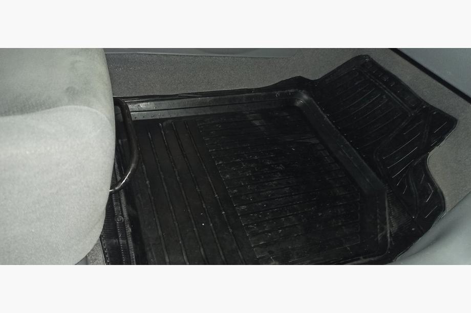 Chevrolet Lacetti 2003–2024 Rubberen automatten met opstaande rand (5 stuks, Polytep) Image