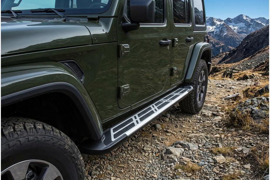 Jeep Wrangler 2018– Sunrise side steps (set van 2, aluminium) Image
