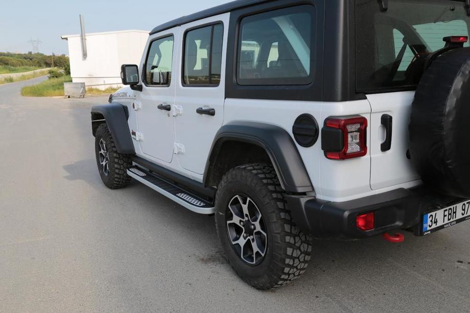 Jeep Wrangler 2018– Side steps Tayga V2 (2 stuks, aluminium) Image