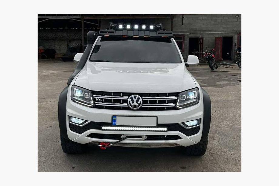 Volkswagen Amarok 2010–2022 Voorruitvizier voor dakdrager DAKAR (LED) Image