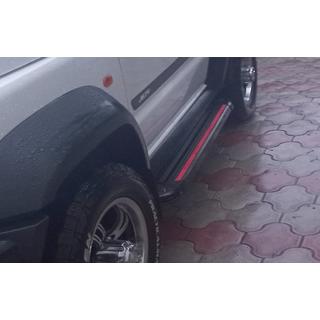 Side steps Maya Red (2 stuks, aluminium) Suzuki Jimny 2018– foto 3