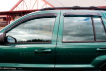 Jeep Grand Cherokee WJ 1999–2004 Raamdeflectoren (4 stuks, HIC) foto 2