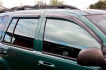 Jeep Grand Cherokee WJ 1999–2004 Raamdeflectoren (4 stuks, HIC) foto 3