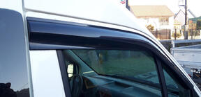 Ford Connect 2006–2009 Raamwindschermen (set van 2, Sunplex Sport) foto 4