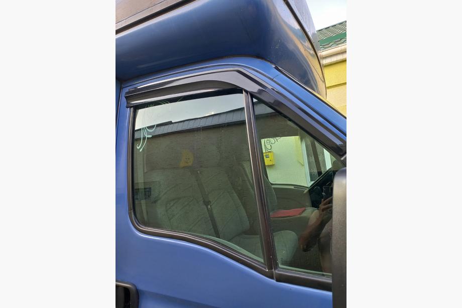 Nissan Interstar 2002–2010 Raamwindschermen (set van 2, Sunplex Sport) Image