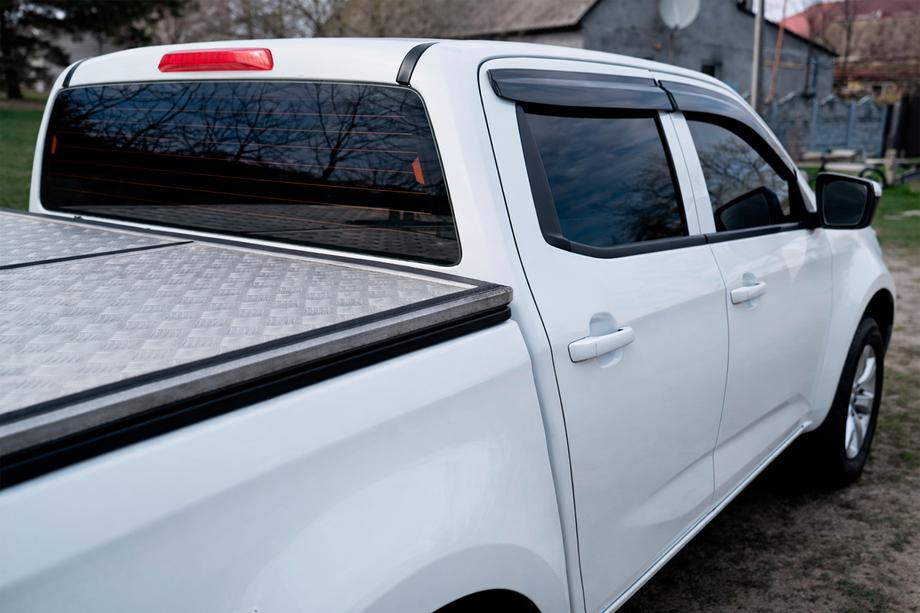 Isuzu D-Max 2019– Raamdeflectoren (4 stuks, Sunplex Sport) Foto 5