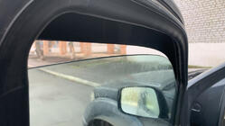 Nissan Navara 2006–2015 Raamdeflectoren (4 stuks, Sunplex Sport) foto 5