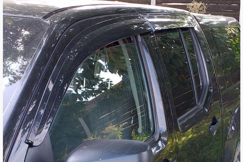 Nissan NP300 1999–2015 Raamdeflectoren (4 stuks, Sunplex Sport) Image