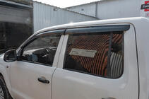 Volkswagen Amarok 2010–2022 Raamdeflectoren (4 stuks, Sunplex Sport) foto 3