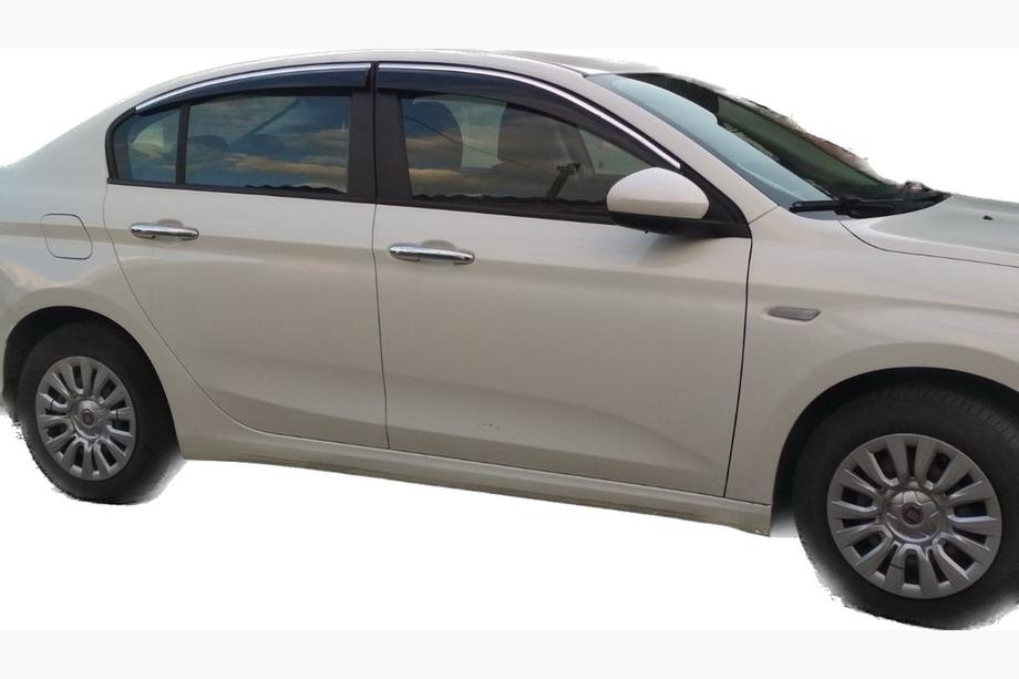 Fiat Tipo 2016– Raamdeflectoren met chromen sierlijst (4 stuks, Sunplex Chrome) Image