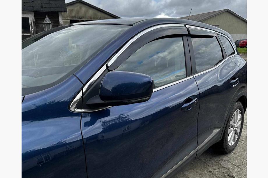Renault Kadjar 2015–2022 Raamdeflectoren met chromen sierlijst (4 stuks, Sunplex Chrome) Foto 1