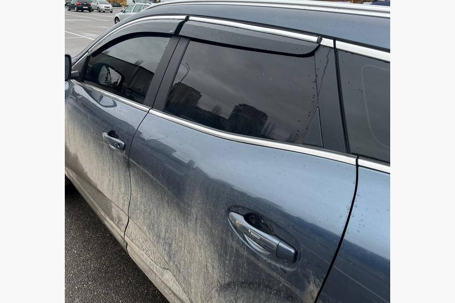 Renault Kadjar 2015–2022 Raamdeflectoren met chromen sierlijst (4 stuks, Sunplex Chrome) Foto 4